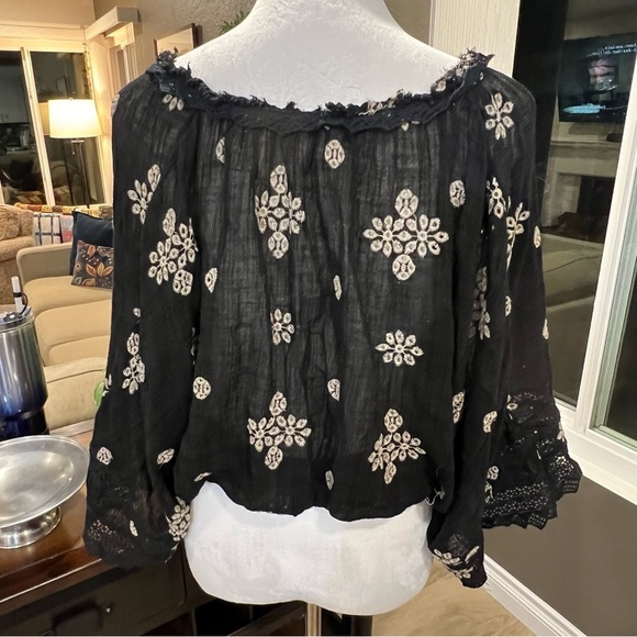 Free People Love Somebody Black & Tan Embroidered Top w/Lace Trim  (XS) - Picture 3 of 6